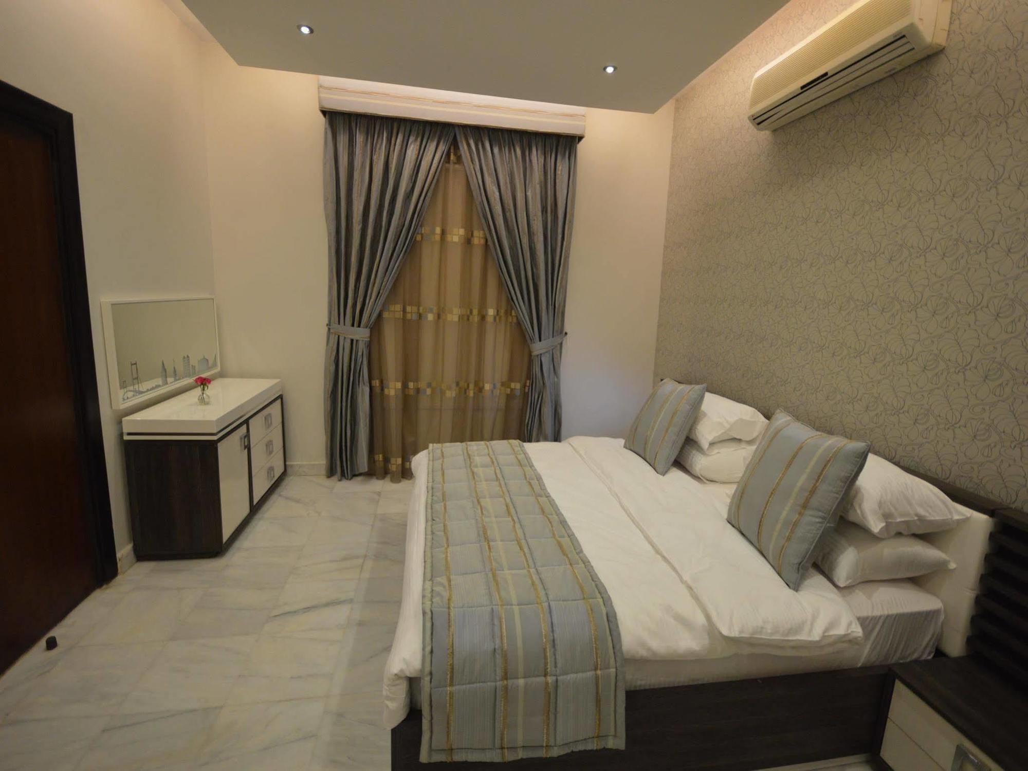 رحال البحر للشقق المخدومة Rahhal Albahr Serviced Apartments Yidda Exterior foto